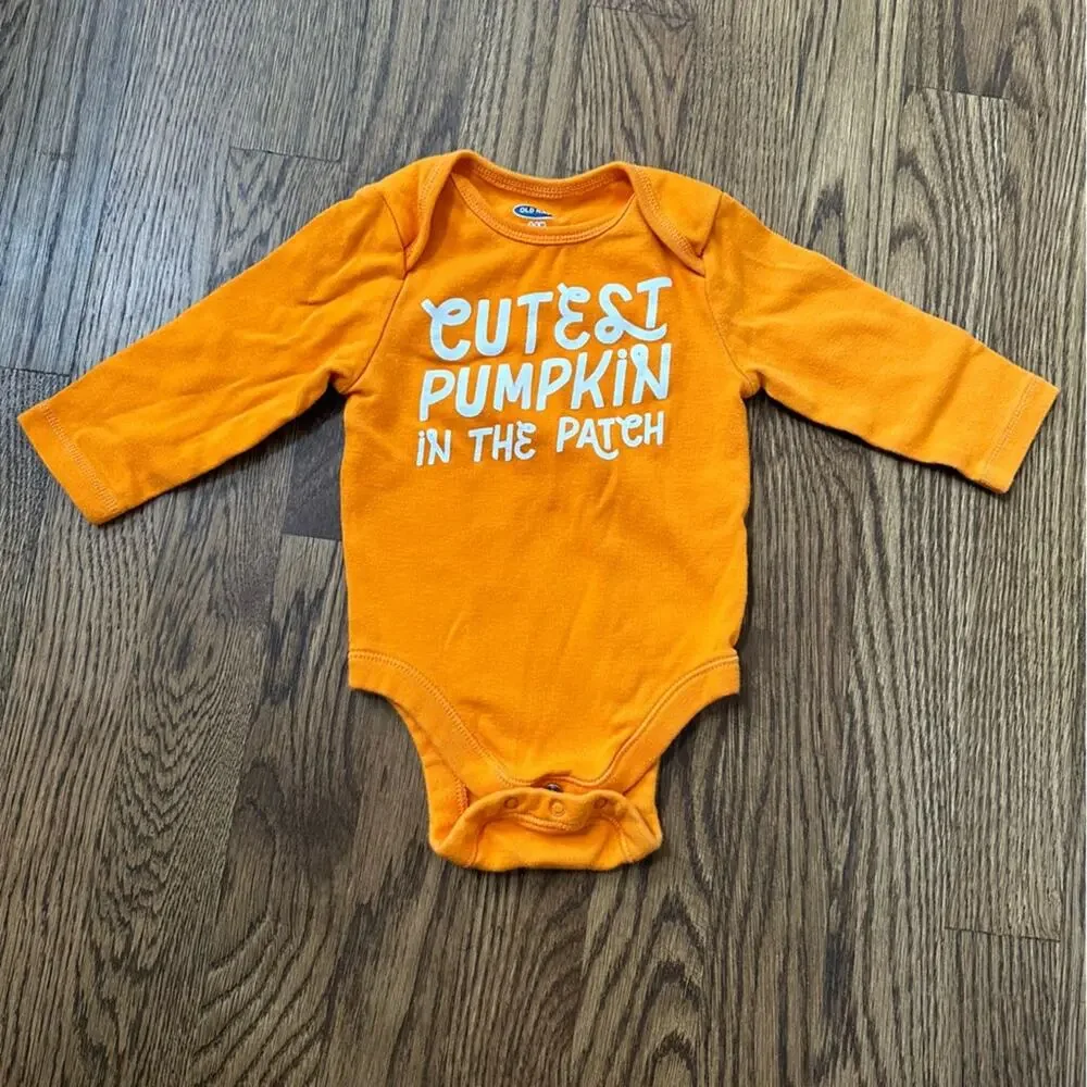 Old Navy Halloween onesie bodysuit bundle, 3-6 months (set of 4)